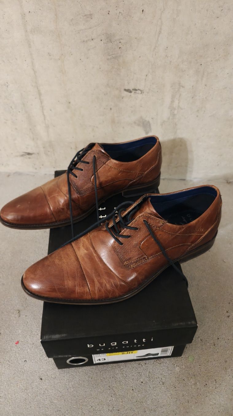 Bugatti Scarpe da uomo: Bugatti Leder Schuhe – Usato da Allschwil venduto da music4freaks01