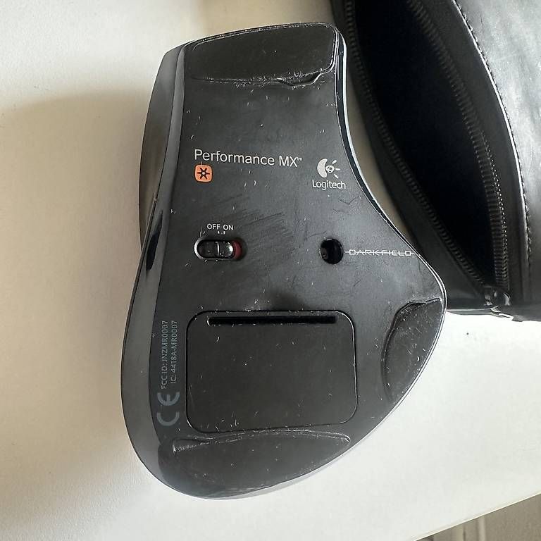 Logitech Mouse: Souris Logitech sans fil ergonomique – Usato da La Chaux-de-fonds venduto da ccjp 3