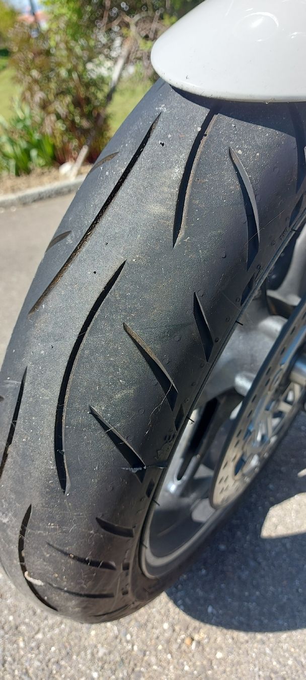 Triumph Strasse: Triumph Street Triple Motorrad – Gebraucht aus Schüpfen von BuffaloB 7