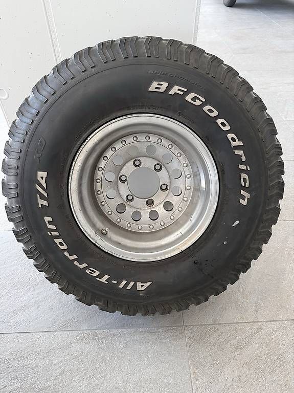 Goodrich Pneus & Roues: Räder zu Chevrolet K5 – D'occasion à Buchs SG par Scaro