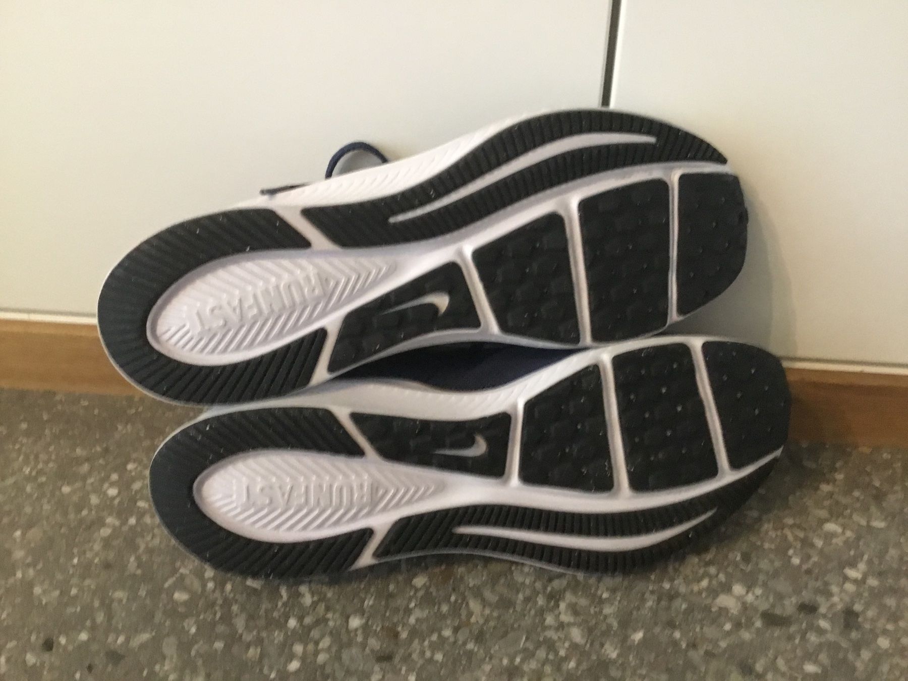 Nike Scarpe da uomo: Nike Turnschuhe, Gr. 40 – Usato da Chur venduto da Jacky17 5