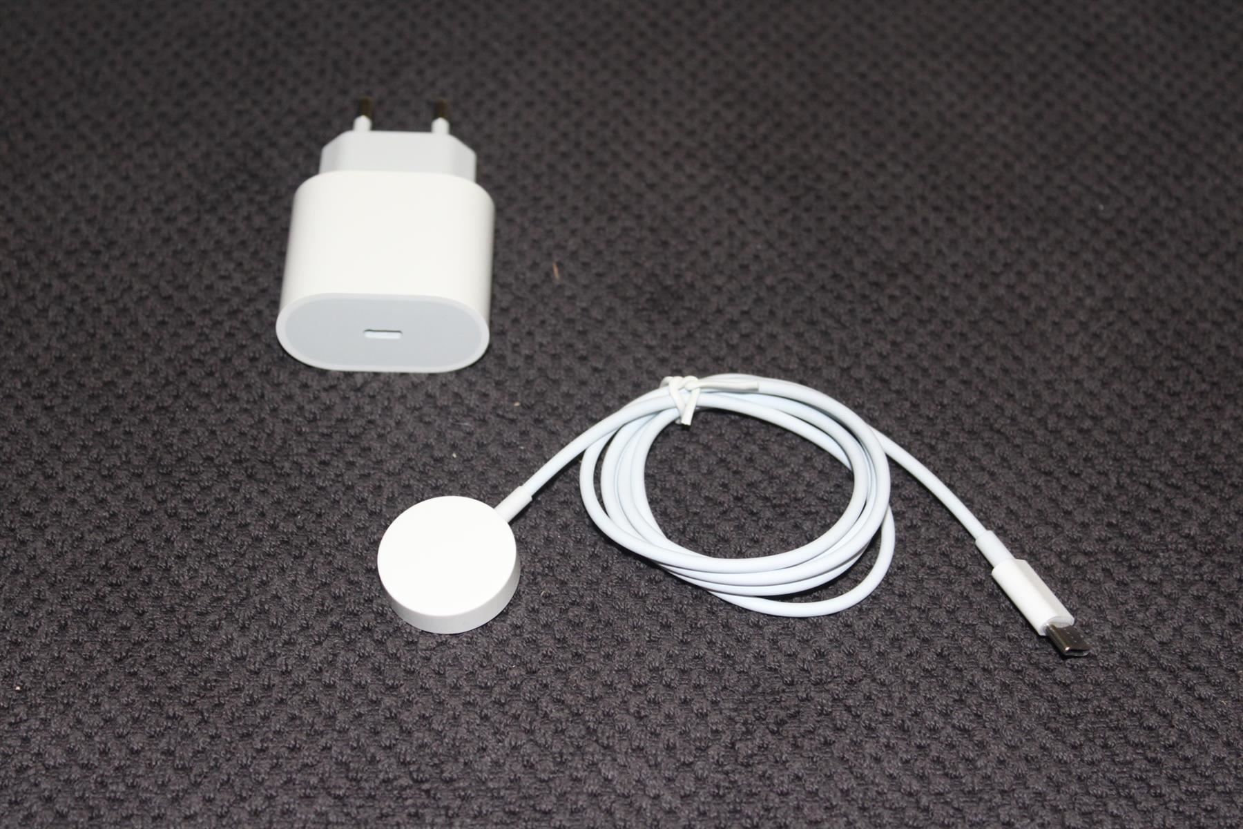 Accessori per Smartwatch: 2in1 Ladegerat+ Kabel USB-C apple watch – Nuovo (secondo la descrizione) da Kirchdorf AG venduto da Apost008