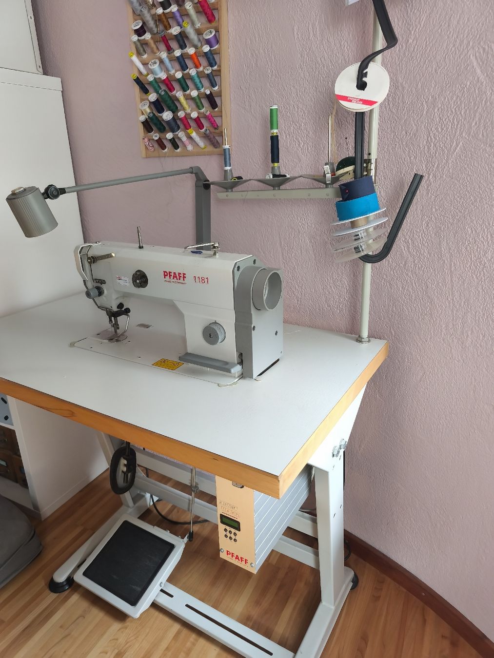 Pfaff Machines à coudre: Industrienähmaschine Pfaff – D'occasion à Uznach par 2502xy 1