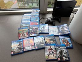 Playstation 4, 2 Controller, diverse Games