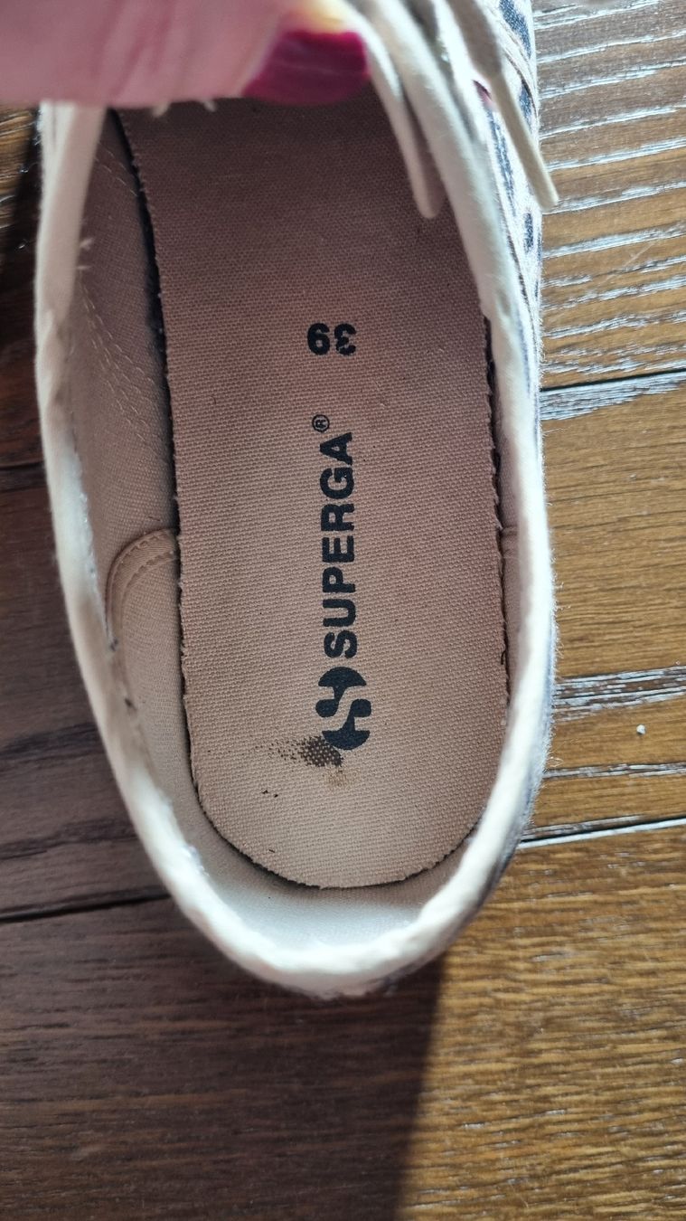 Superga Damenschuhe: Superga Sneaker mit Leopardenmuster – Gebraucht aus Belp von sfanny88 2