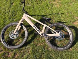 Trial Bike Canyon neuwertiger Zustand