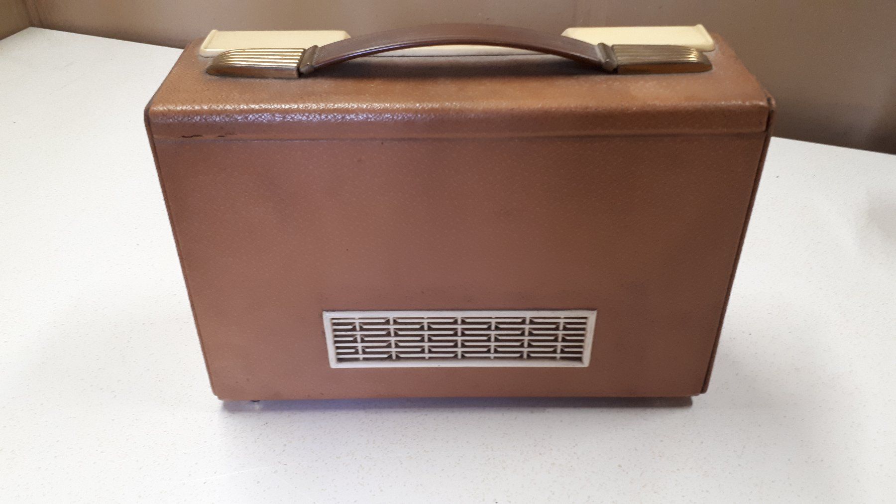 Philips Radio: Philips Evette L3X71T Kofferradio / Transistorradio – Difettoso da Madiswil venduto da 20gls 4