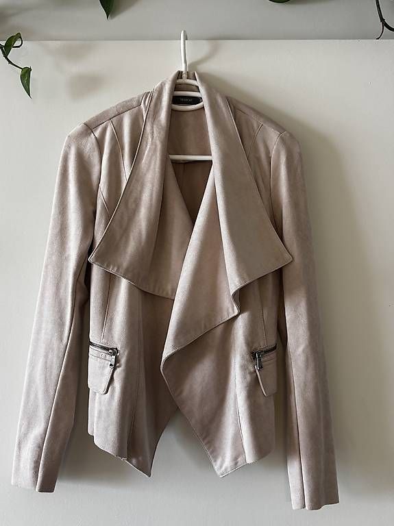Giacche: Veste taille 36 – Usato da Montreux venduto da Memecita 2