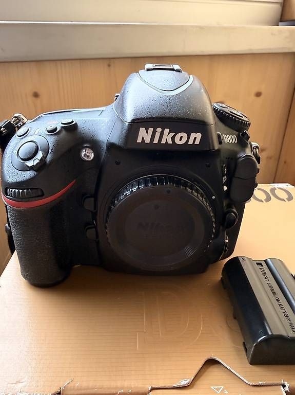 Nikon Fotocamera: Nikon D800 Kit mit 2 Objektiven – Usato da Appenzell venduto da BumpRiver 1