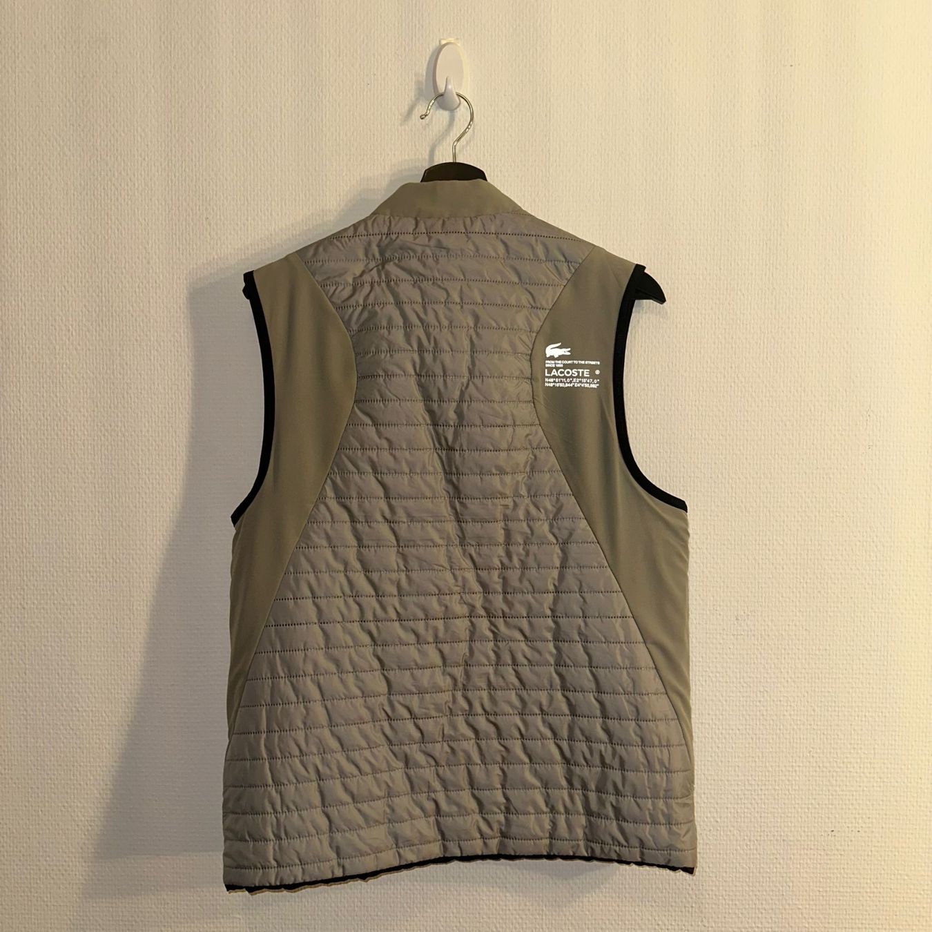 Lacoste Gilet & Giacche: Lacoste Reversible Vest – Nuovo (secondo la descrizione) da Bern venduto da gia_jqj7 1