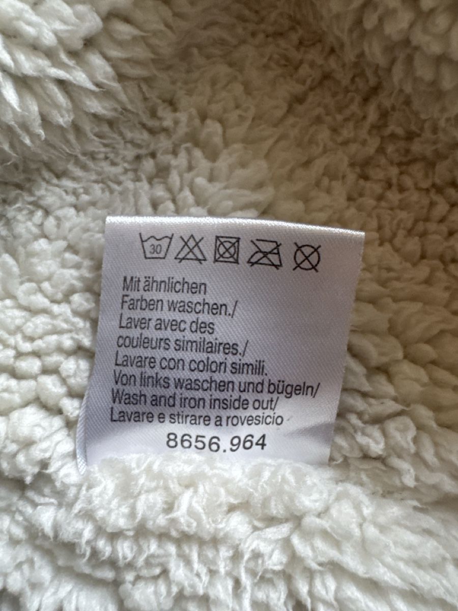 Jacken: Sweatjacke mit Teddyfutter Gr. S – Gebraucht aus Mauren von ducducturi 3