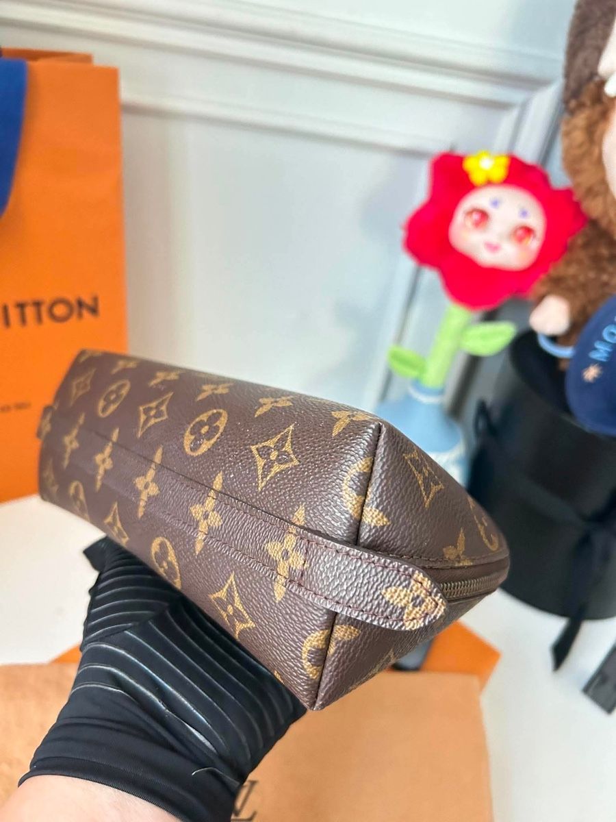 Louis Vuitton Sacs: LOUIS VUITTON Pochette cosmetics GM – D'occasion à Widnau par Pukpan_99 3