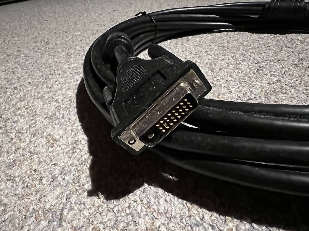 Cavi: Roline DVI zu DVI Kabel 10 m – Usato da Matzingen venduto da faruk.vene 2
