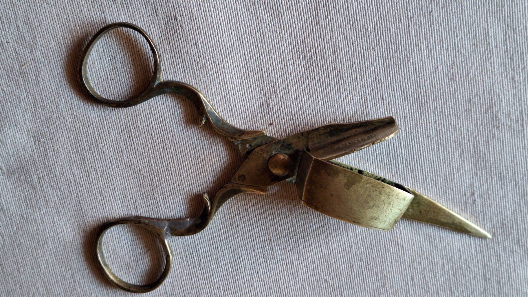 Candele: alter Messing Kerzenlöscher , Dochtschneider – Usato da Dornach venduto da majo8689 2