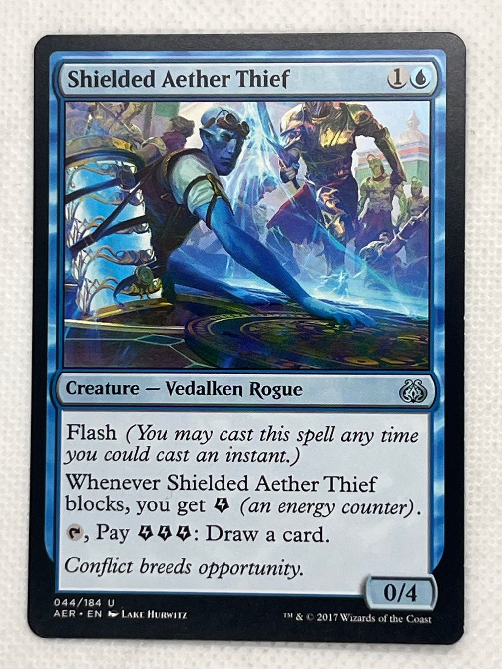 Magic The Gathering Sammelbilder & Trading cards: Shielded Aether Thief Magic Karte - Top Zustand - Selten! – Gebraucht aus Hinterkappelen von Kim1992