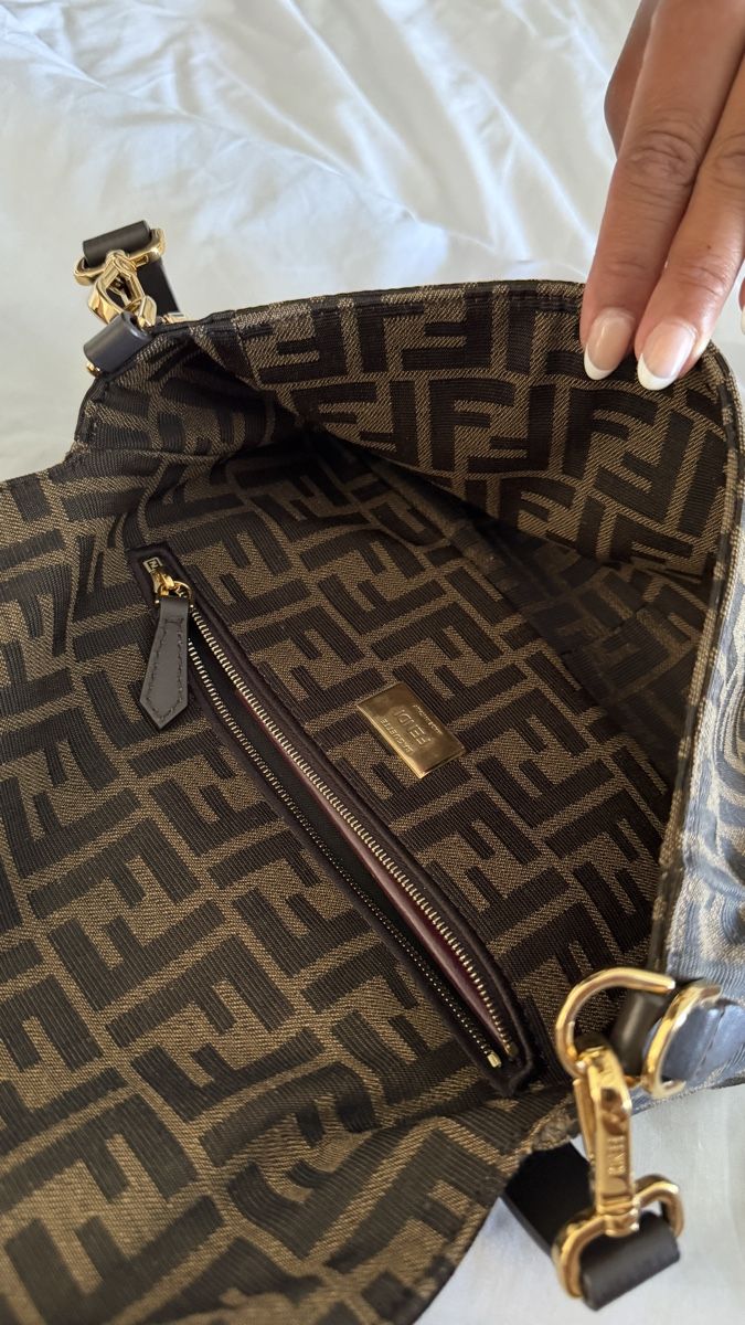 Fendi Taschen für Damen: Fendi Baguette Monogram almost NEW – Neu (gemäss Beschreibung) aus Wallisellen von rac_sy2x 2