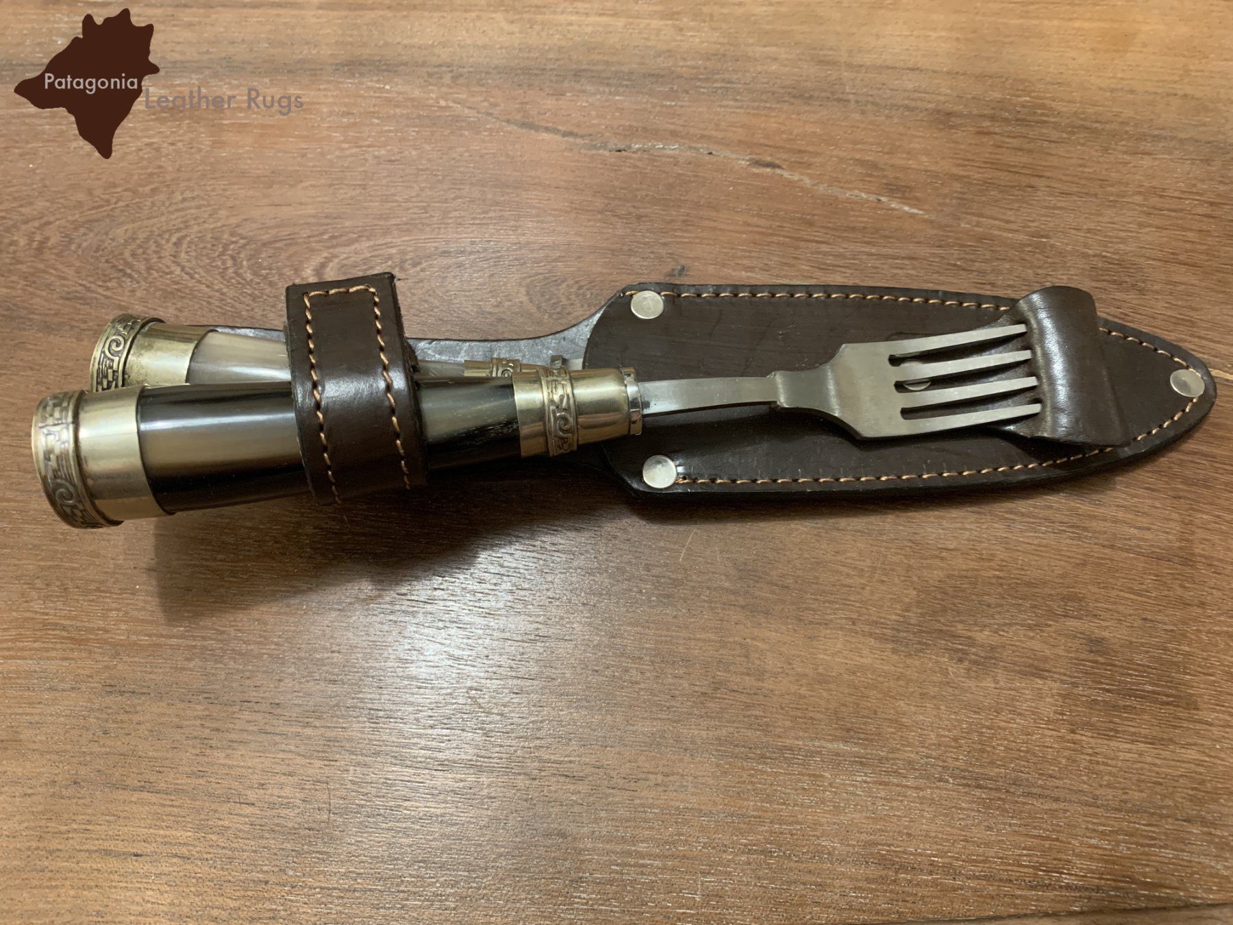 Set di posate: Picknick-Messer- und Gabel-Set mit Kuhhorn-Griffen – Nuovo e nell'imballaggio originale da Arbedo venduto da patagonialeatherrugs 4