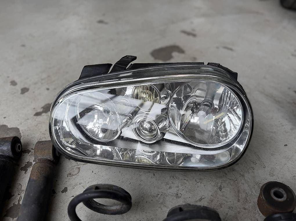 Tutti pezzi di ricambio auto: VW Golf 4 original teile  – Usato da Uttigen venduto da power87 3