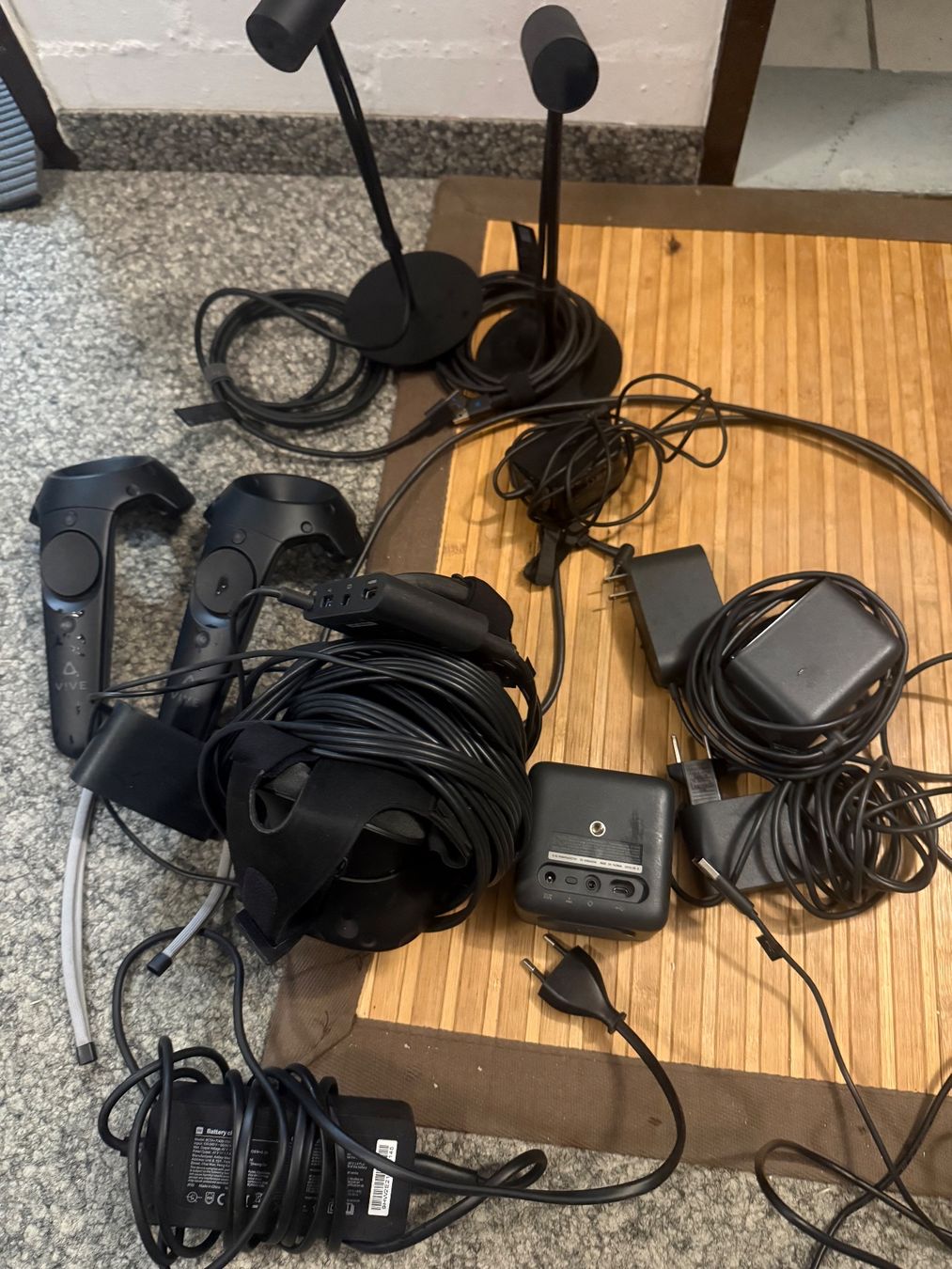 Casco VR: Ocululs Rift VR System mit Zubehör – Difettoso da Dietlikon venduto da NESFEVER 2