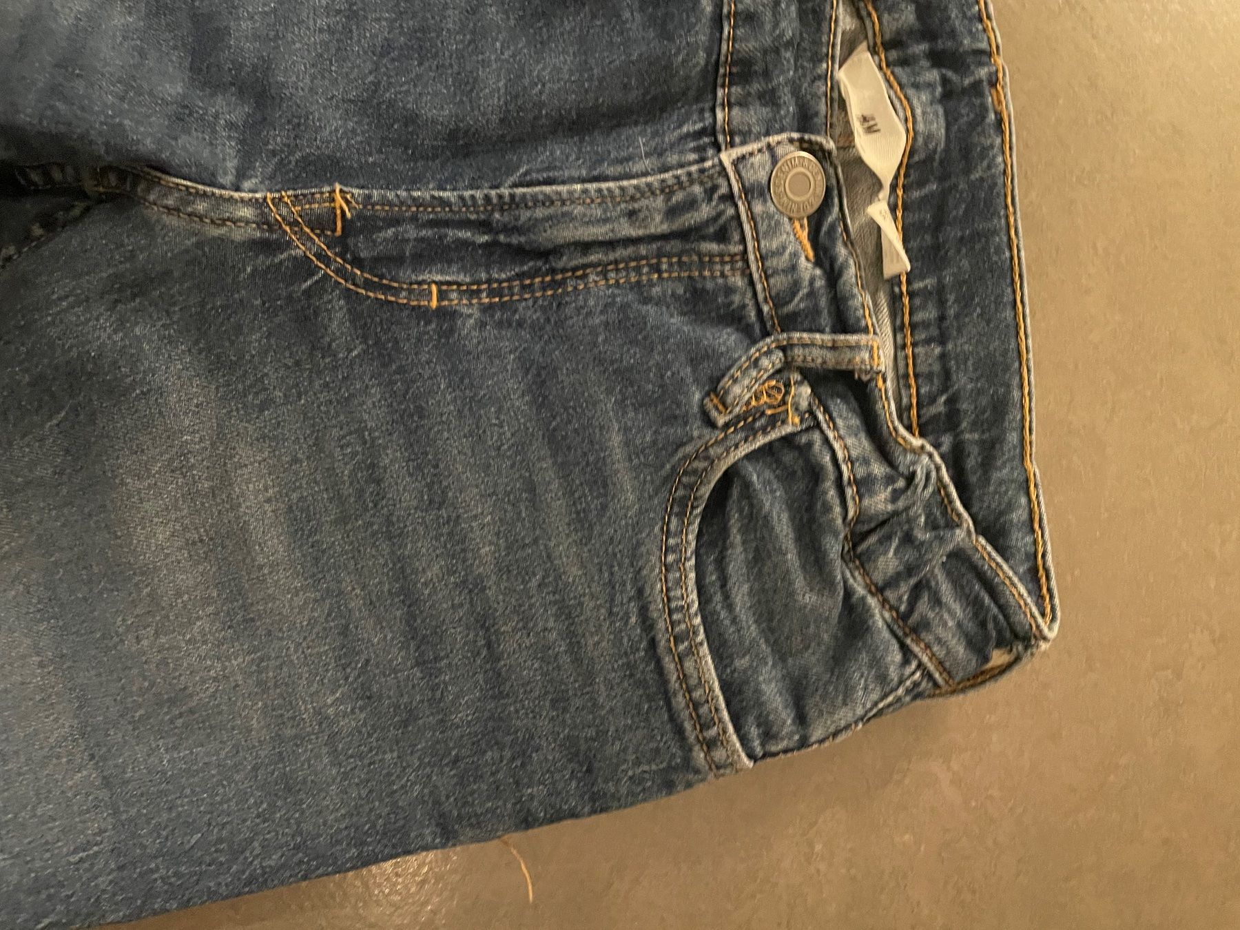 Pantaloni: Jungen H&M Jeans – Usato da Zürich venduto da Ivona3 2