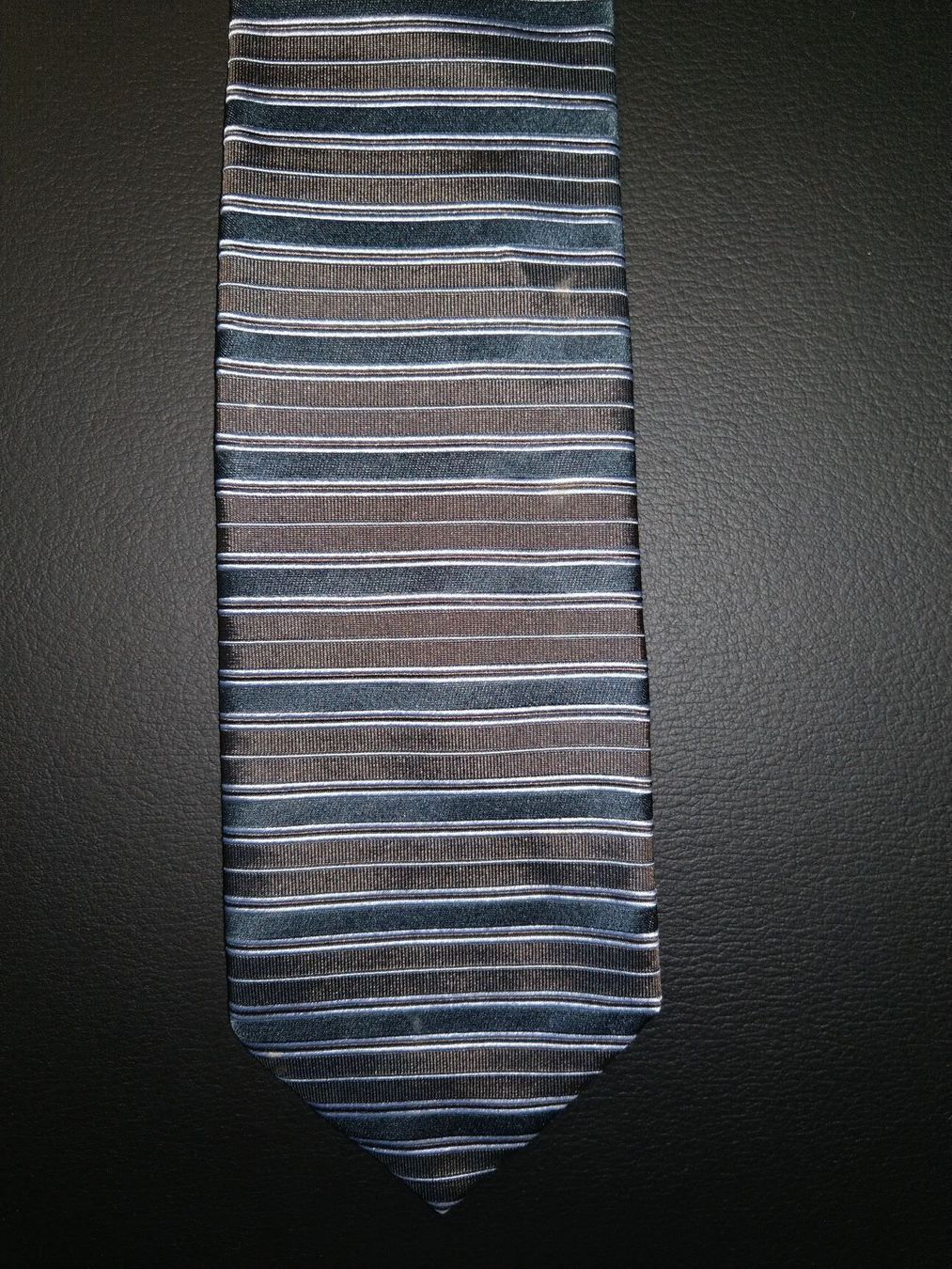 Krawatten: Krawatte olive / blau – Gebraucht aus Oberhasli von Chrisch1