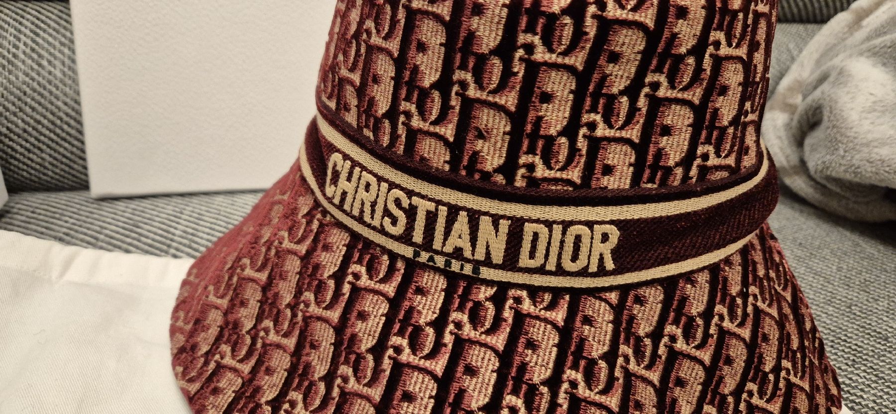Dior Copricapi, berretti & cappellini: Dior Buckethat Gr 57, neu – Nuovo e nell'imballaggio originale da Herznach venduto da DieMartin 1