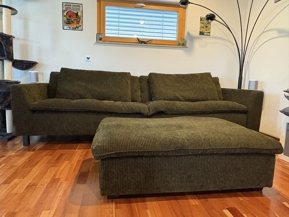 Micasa Divani: 4er Sofa mit Hocker von Micasa – Usato da Rümlang venduto da euqinom16 1