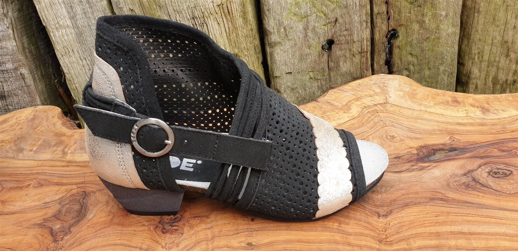 Scarpe da donna: DKODE Rae Leder  Sandalen 39 NP159.- NEU – Nuovo e nell'imballaggio originale da Buttwil venduto da MaraMari