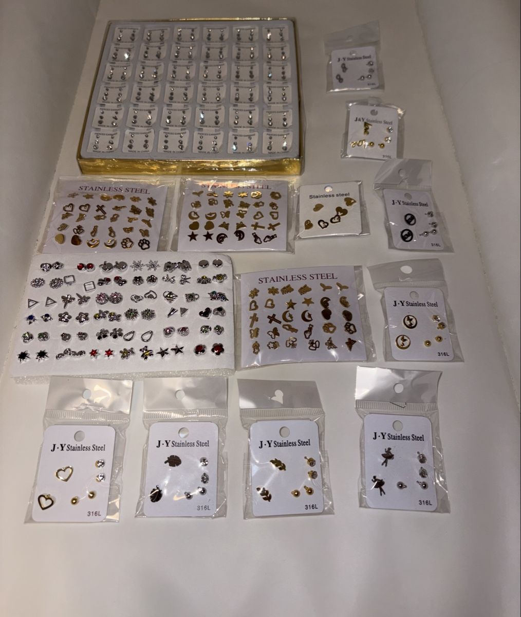 Boucles d'oreille: Restposten Ohrstecker – Neuf avec emballage d'origine à Güttingen par jos_787s