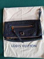 LOUIS VUITTON PETILANTE CLUTCH  INFINI MONOGRAM EMPREINTE