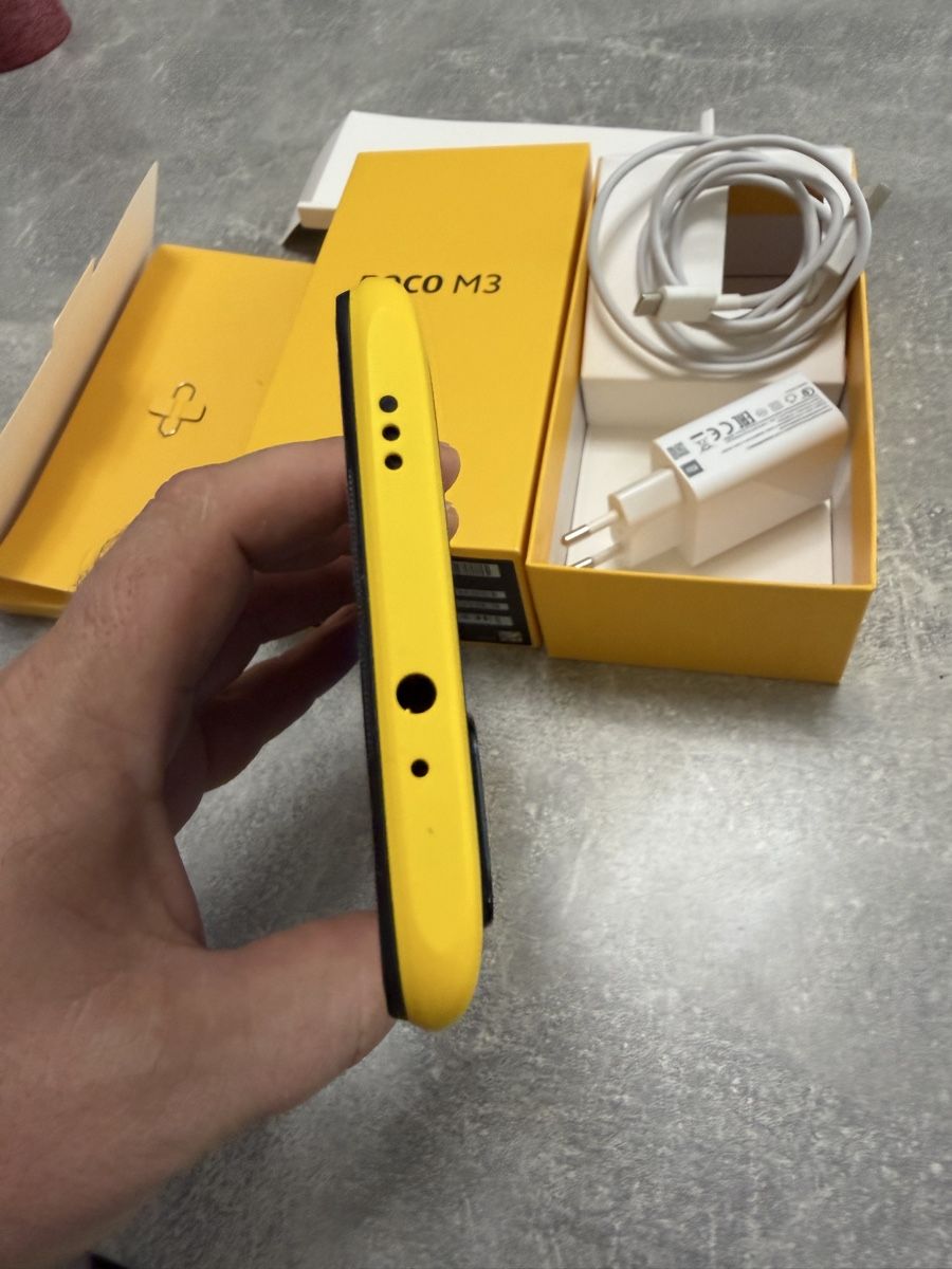 Xiaomi Telefoni cellulari / Smartphones: Smartphone Xiaomi Poco M3 gelb   – Usato da Herzogenbuchsee venduto da ioa_zcm6 6
