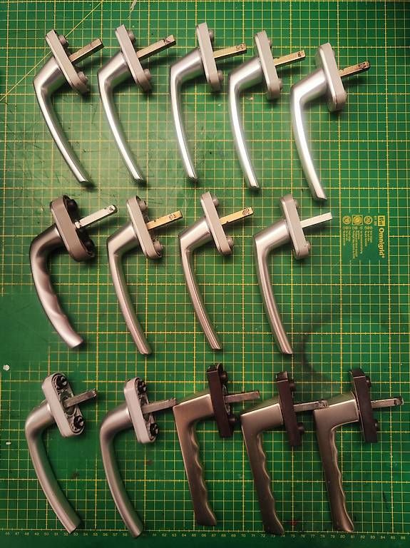 Ferramenta: Fenstergriffe Metall  Marke "Hoppe" – Usato da Leutwil venduto da Nicki85