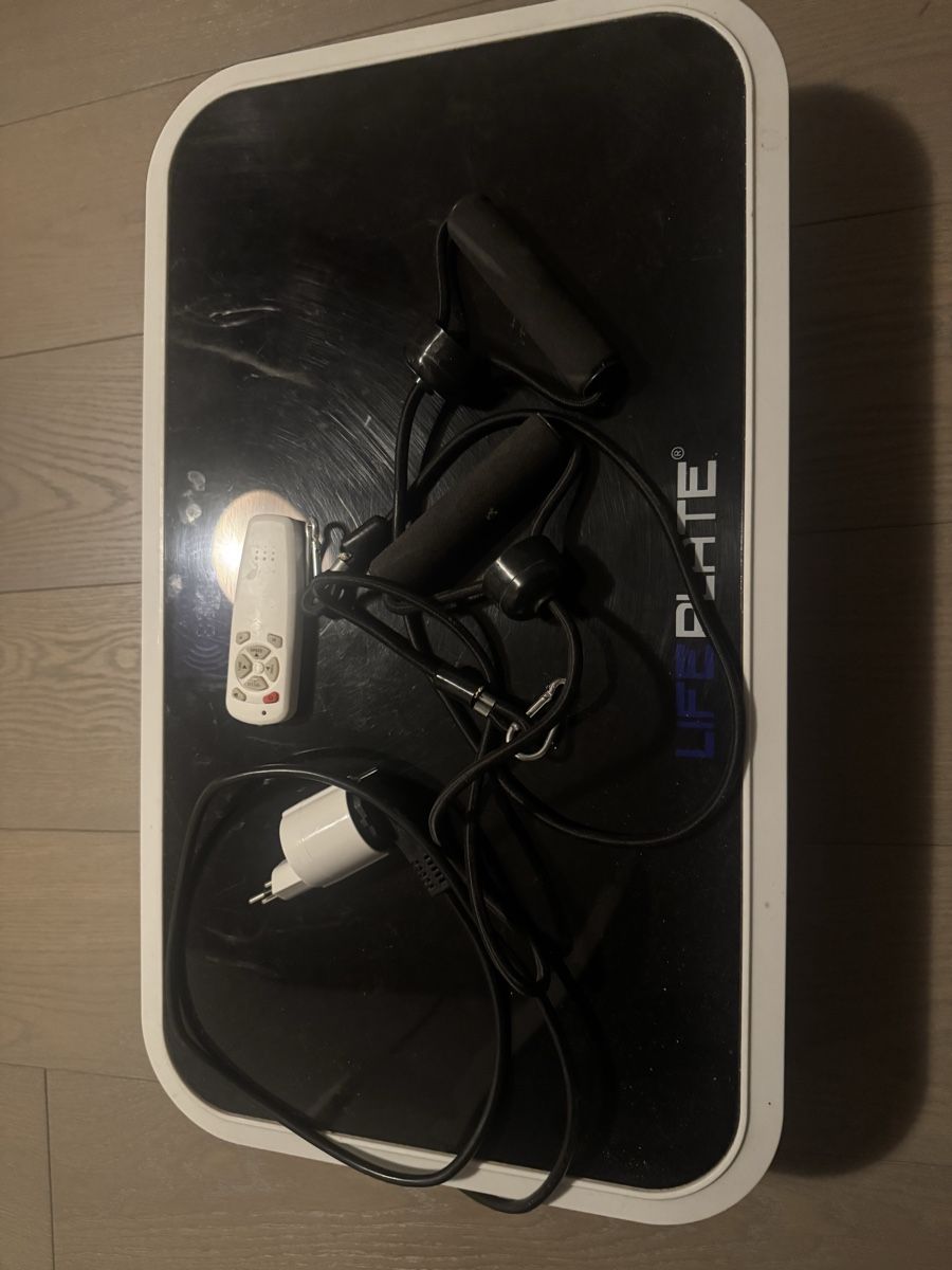 Hometrainer: Lifeplate vibrationsplatte vibration plate – Usato da Zürich venduto da dor_2msc 3