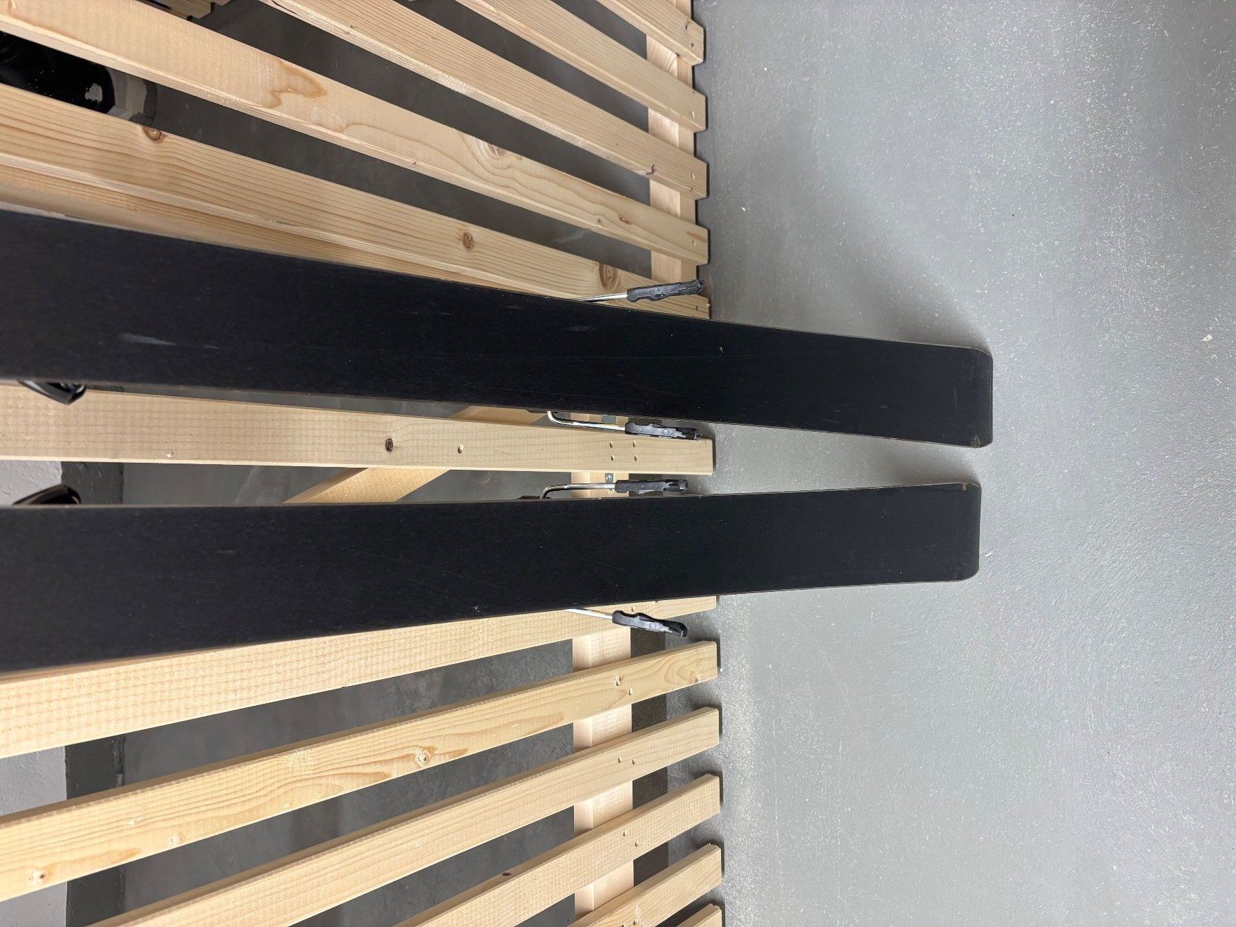 Atomic Skis: Atomic Redster Q5 169cm – D'occasion à Frick par Gloon3 6