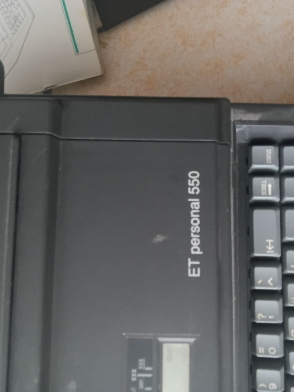 Olivetti Macchine da scrivere: Olivetti 550 – Usato da Yverdon venduto da Nany6 4