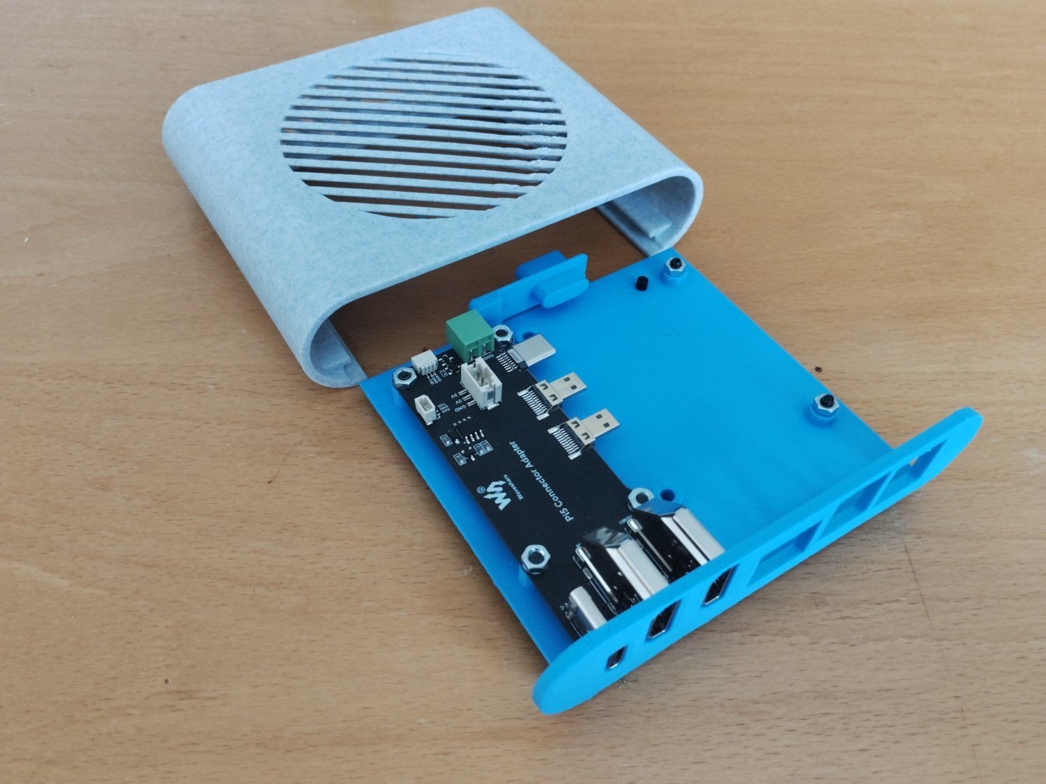 Custodie: Case für Raspberry pi 5 mit Anschlussadapter – Usato da Langendorf venduto da fra_5f2v 1