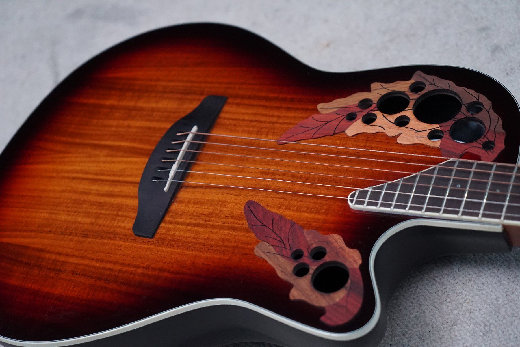 Ovation Musikinstrumente: Ovation Celebrity Elite Plus CE48P Super Shallow – Gebraucht aus Ortschwaben von  6