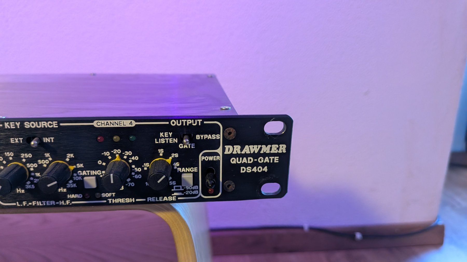 Equalizzatori: DRAWMER Quad-Gate DS404 – Usato da Siebnen venduto da Ironcobra8 1