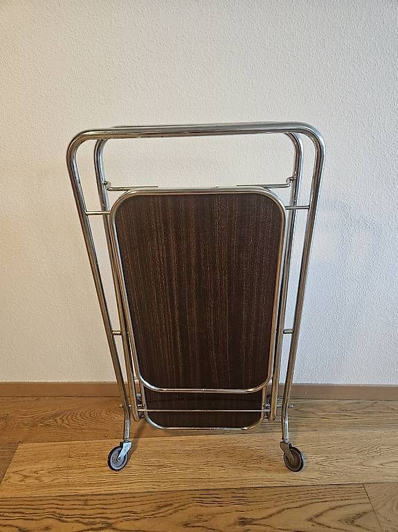 Carrelli di servizio: Retro-eleganter Barwagen – Usato da Wilen b. Wollerau venduto da vpo_s9qh 1