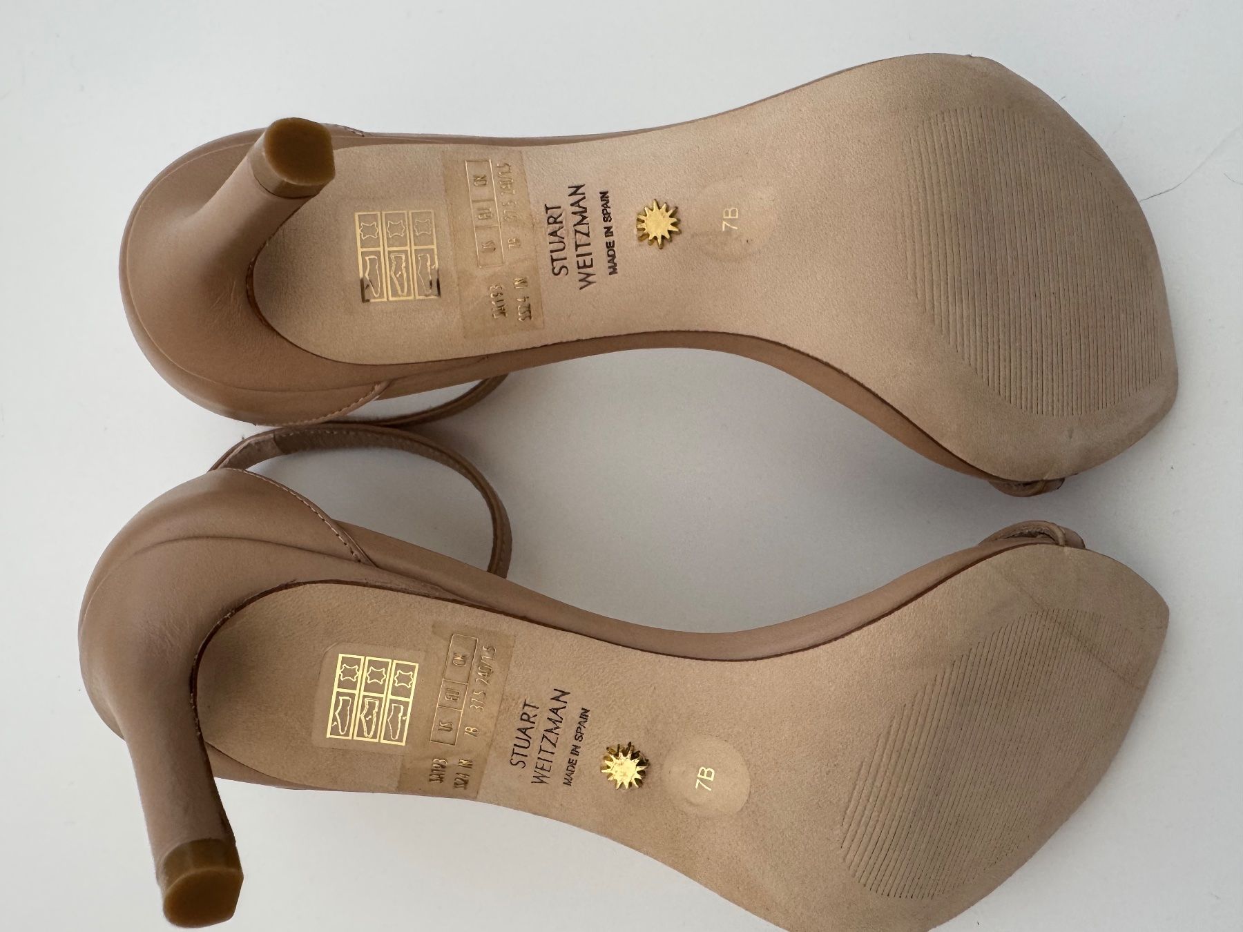 Stuart Weitzman Scarpe da donna: Stuart Weitzman Sandals – Usato da Basel venduto da klo_n59g 1