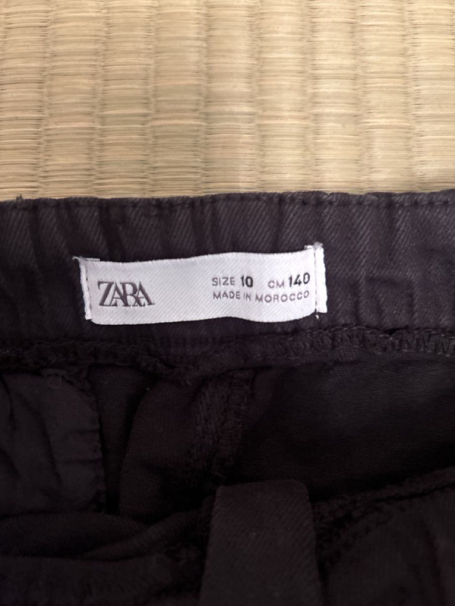 Zara Pantaloni: Zara Hose Grösse 10 Jahre – Nuovo (secondo la descrizione) da Uetikon am See venduto da barceloneta 2