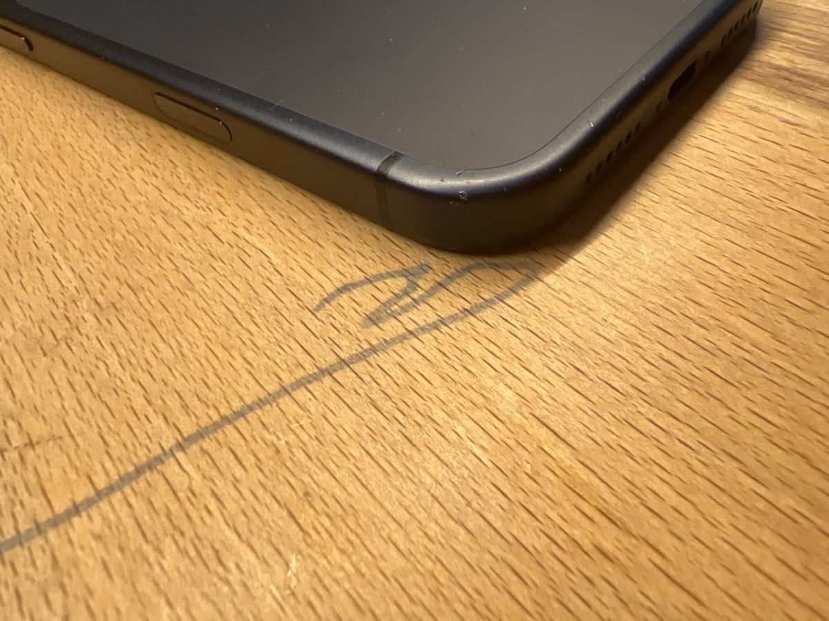 Apple Portables: iPhone 17 Pro Max 256 – D'occasion à Warth par sen_t6fn 3