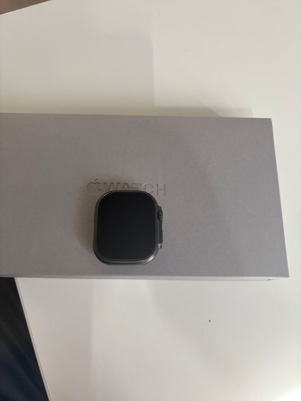 Apple Smartwatch: Apple Watch Ultra 2 schwarz – Usato da Löhningen venduto da Audi820 2
