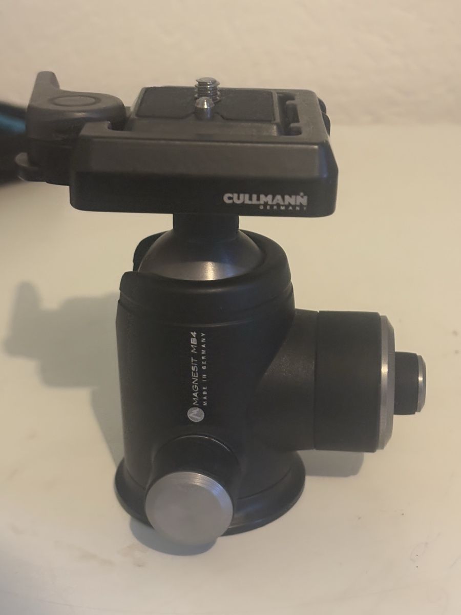 Treppiedi & Teste: Cullmann Magnesit MB4 Stativkopf mit Tasche – Usato da Plasselb venduto da fte_2kvr