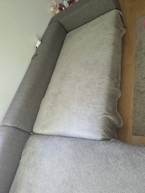 Divani: Ecksofa grau zu verschenken – Usato da Bubendorf venduto da Toby-11 2