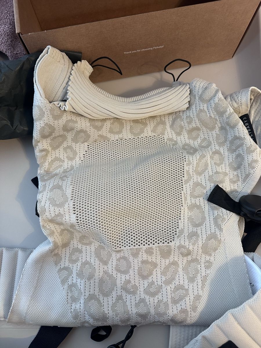Marsupi portabebè: Babytrage Cflybaby neu – Nuovo e nell'imballaggio originale da Zürich venduto da millaiana 1
