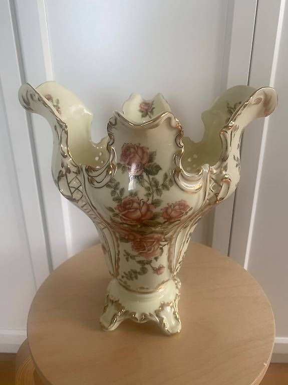 Vasi & Recipienti: Alte Limonges Vase – Usato da Luzern venduto da lou4444