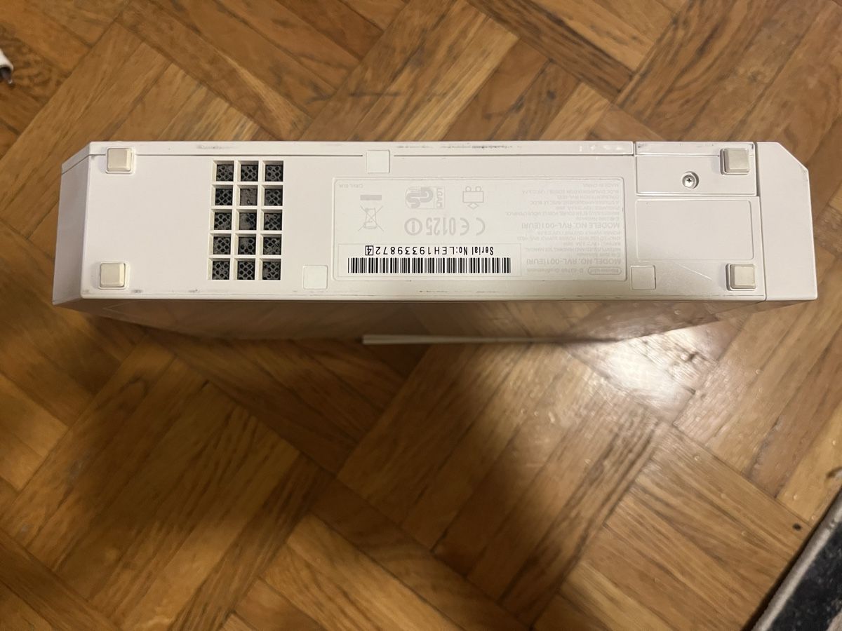 Nintendo Console: Wii console – Usato da Genève venduto da emma_hyz 5