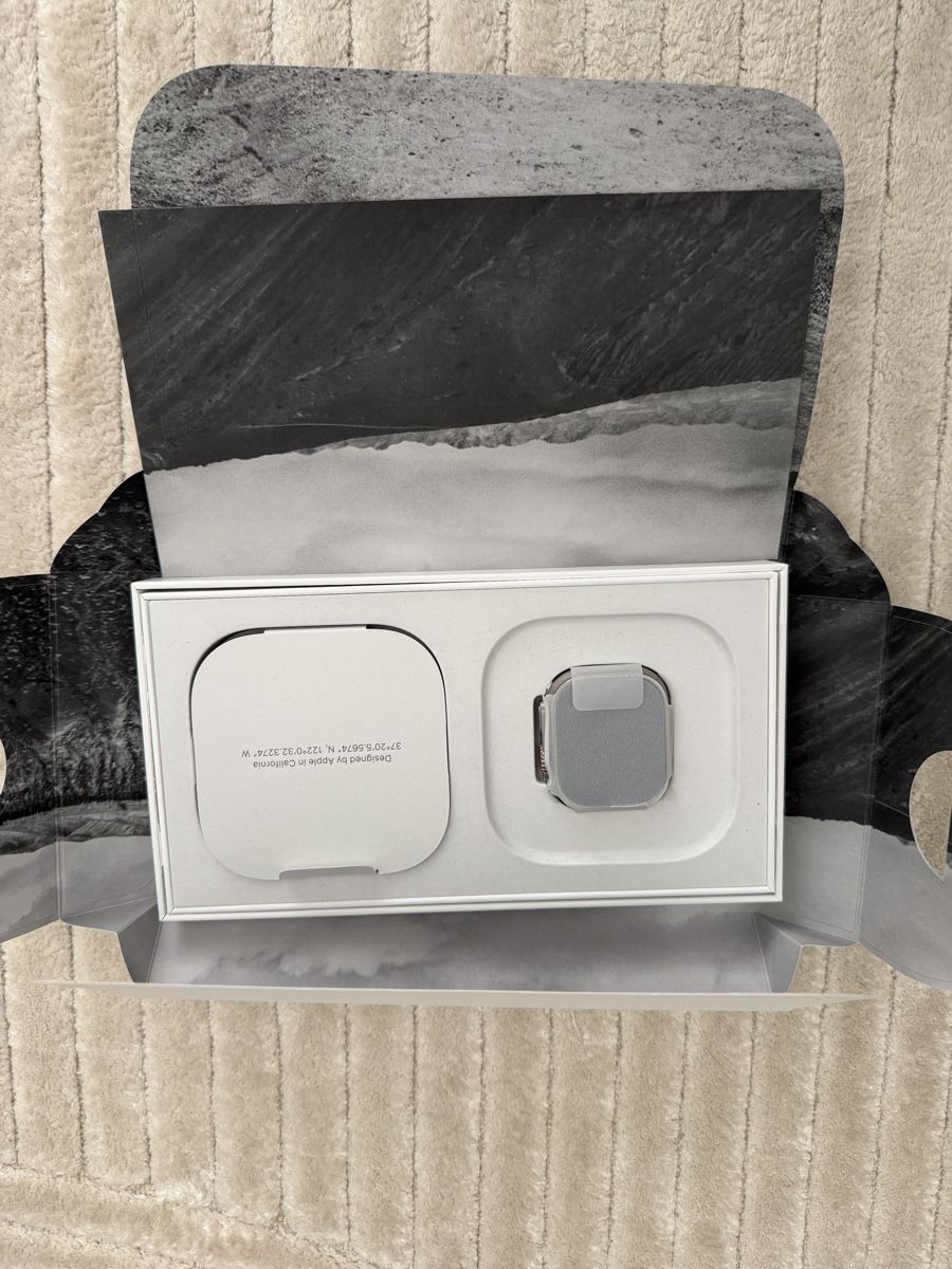 Apple Smartwatch: Apple Watch Ultra Titanium Case Black/Gray Tra – Nuovo (secondo la descrizione) da Siebnen venduto da ascales 5