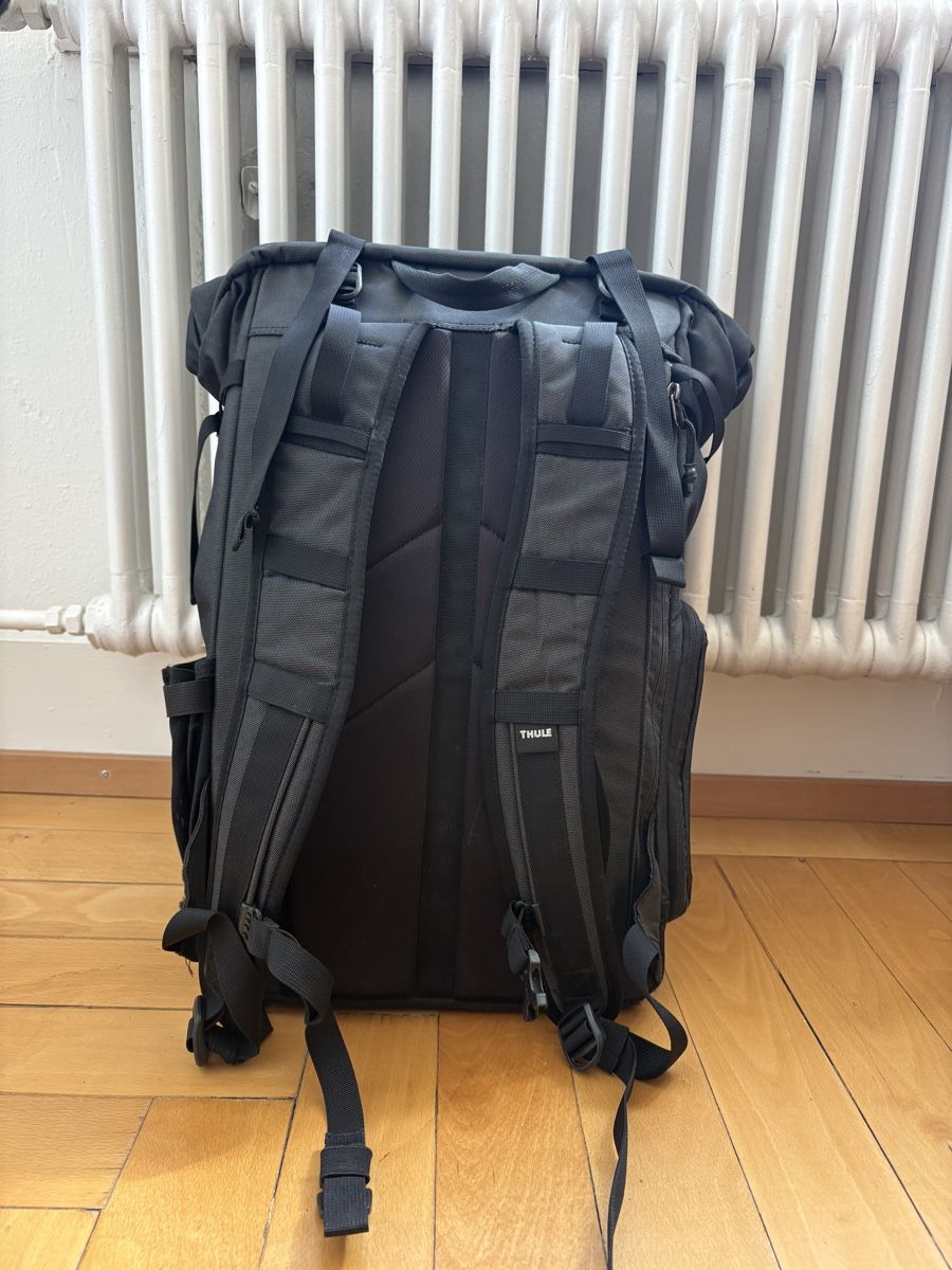 Zaini: Thule Covert DSLR Rolltop Backpack Kamera Rucksack – Usato da Zürich venduto da ChrisCF 2